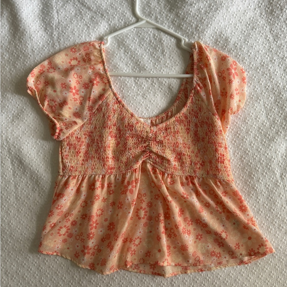 Floral flowy top